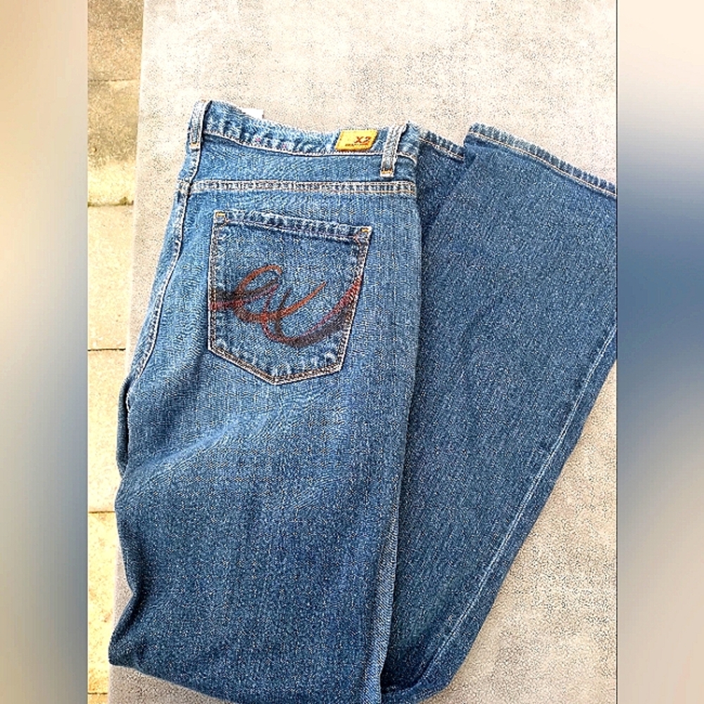 Pre-owned women's jeans